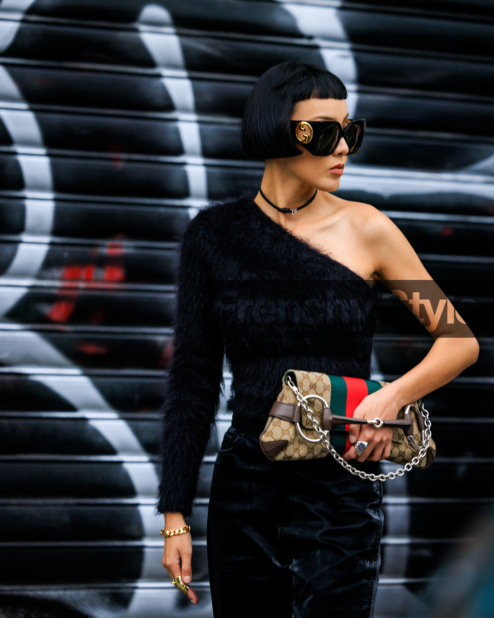 street style, jonathan paciullo, FW, fashion week, frenchystyle, MFW, MILAN, SPRING SUMMER 2024, SS 24, vertical, atmosphere details, detail