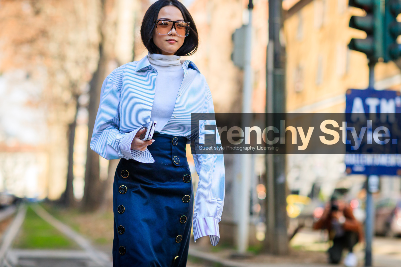 atmosphere details, AUTUMN WINTER 2017-2018, AW 17-18, blue skirt, detail, FALL WINTER 2017-2018, fashion week, frenchystyle, FW, FW 17-18, high waist, horizontal, jonathan paciullo, long skirt, MFW, MILAN, street style, striped shirt, sunglasses, turtleneck sweater, white shirt, white sweater, yoyo cao
