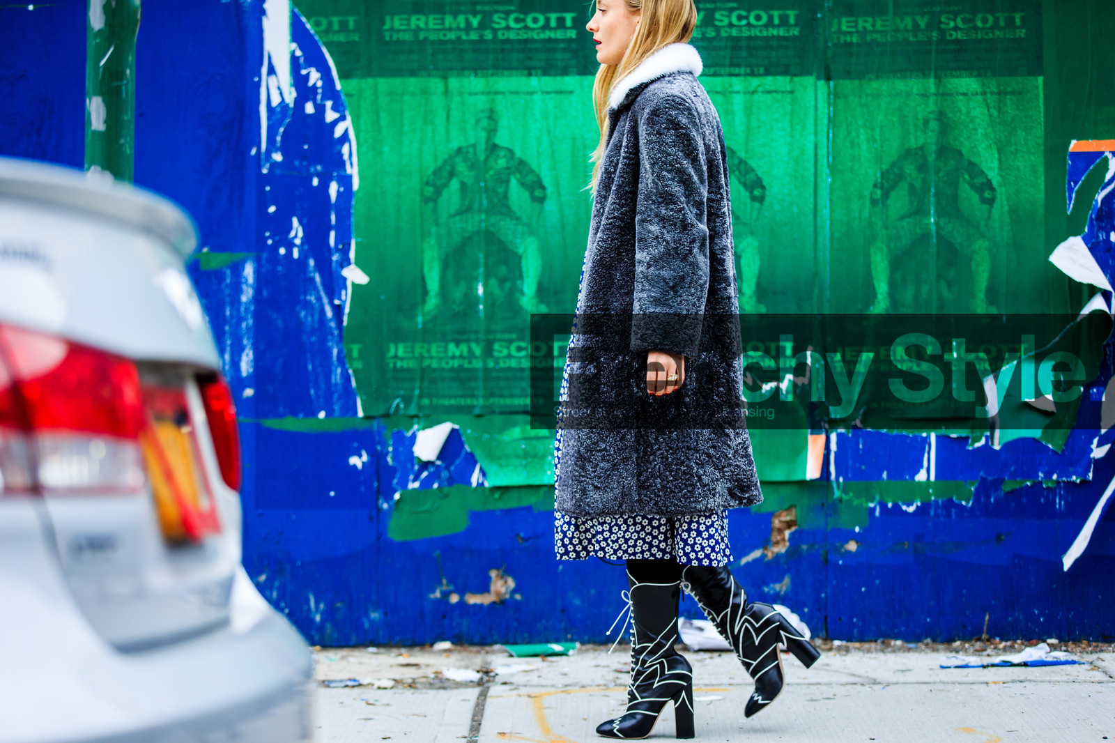 atmosphere details, AUTUMN WINTER 2016-2017, AW 16-17, black boots, blue dress, detail, fashion week, floral, flower, frenchystyle, fur collar, FW, FW 16-17, graphic shoes, grey coat, high boots, high heels, horizontal, jonathan paciullo, kate foley, leather boots, NEW YORK, NYFW, printed boots, printed dress, street style, woman