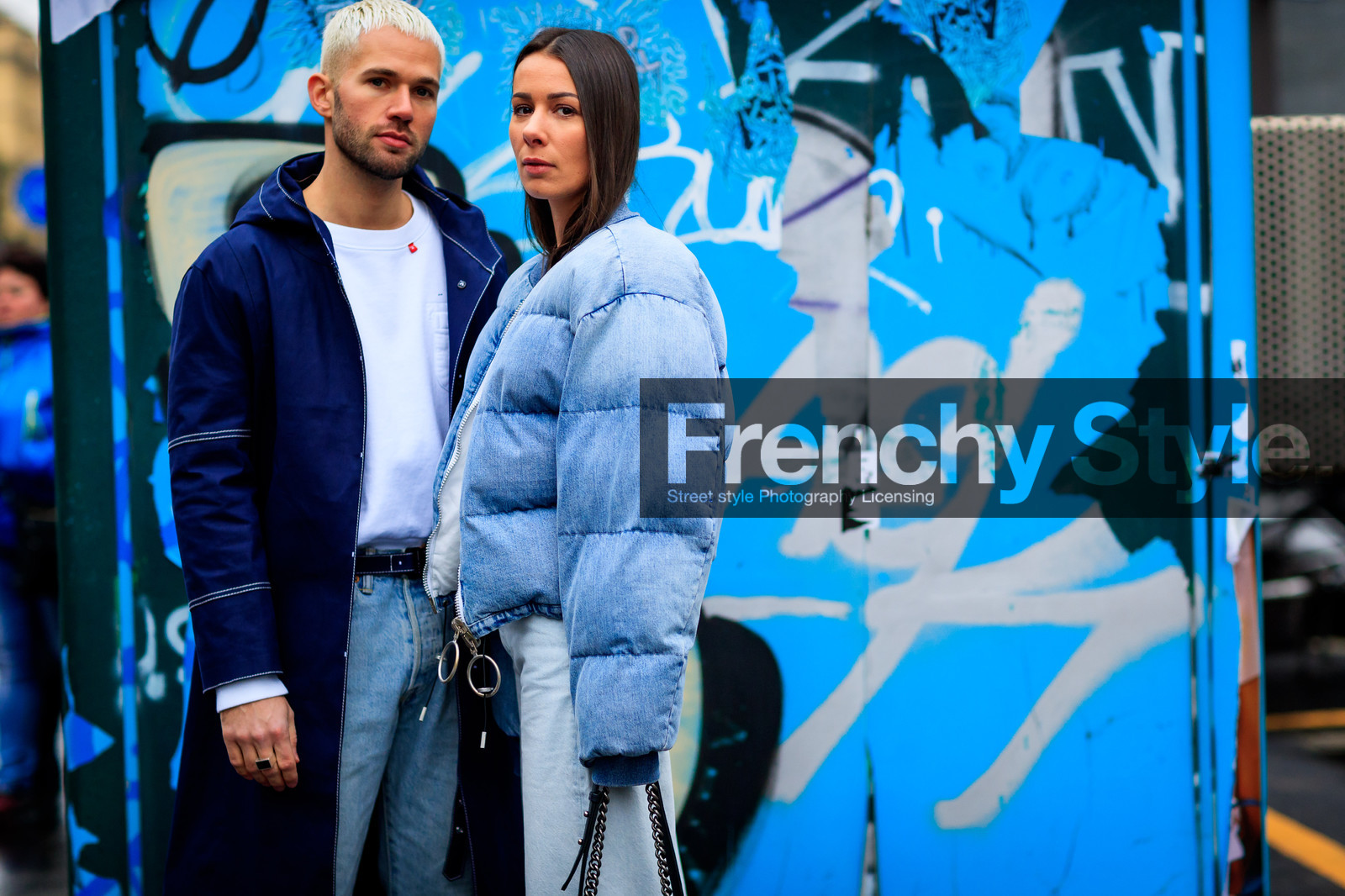 black belt, blue coat, blue denim, blue jacket, denim jacket, denim pants, down jacket, dyed hair, jeans, trousers, white t shirt, fashion week, frenchystyle, FW, jonathan paciullo, street style, MFW, MILAN, AUTUMN WINTER 2018-2019, FALL WINTER 2018-2019, FW 18-19, horizontal, atmosphere details, alice & j.s
