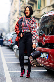 AUTUMN WINTER 2017-2018, AW 17-18, black bag, black denim, bomber jacket, bordeaux, burgundy, denim pants, FALL WINTER 2017-2018, fashion week, frenchystyle, full length, FW, FW 17-18, geometric, graphic shirt, high heels, jeans, jonathan paciullo, leather bag, leather shoes, MFW, MILAN, printed, red boots, red jacket, red shirt, shirt, street style, striped shirt, stripes, Tiffany Hsu, trousers, velvet, vertical