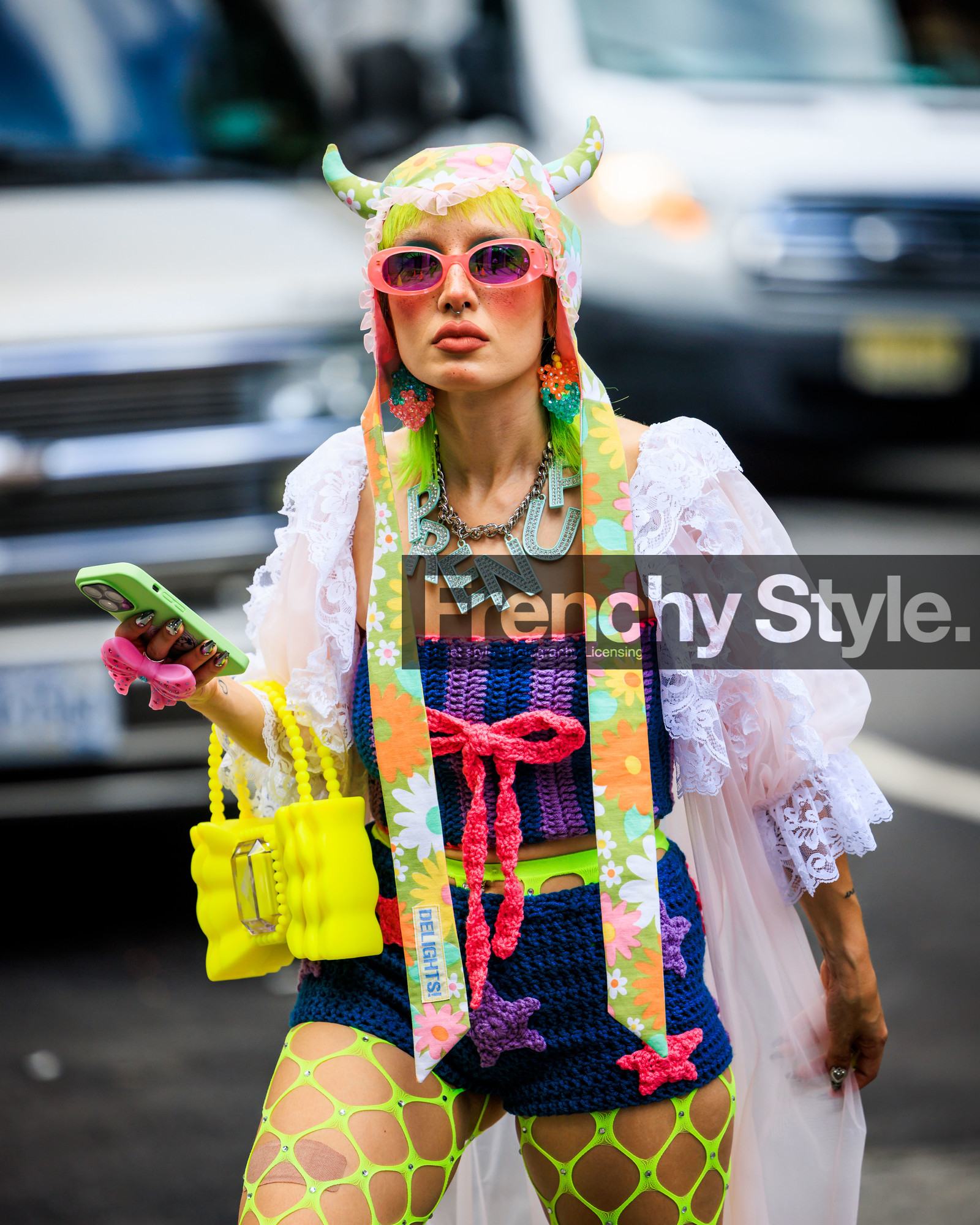 jonathan paciullo, FW, frenchystyle, fashion week, street style, vertical, detail, atmosphere details, NEW YORK, NYFW, SPRING SUMMER 2024, SS 24