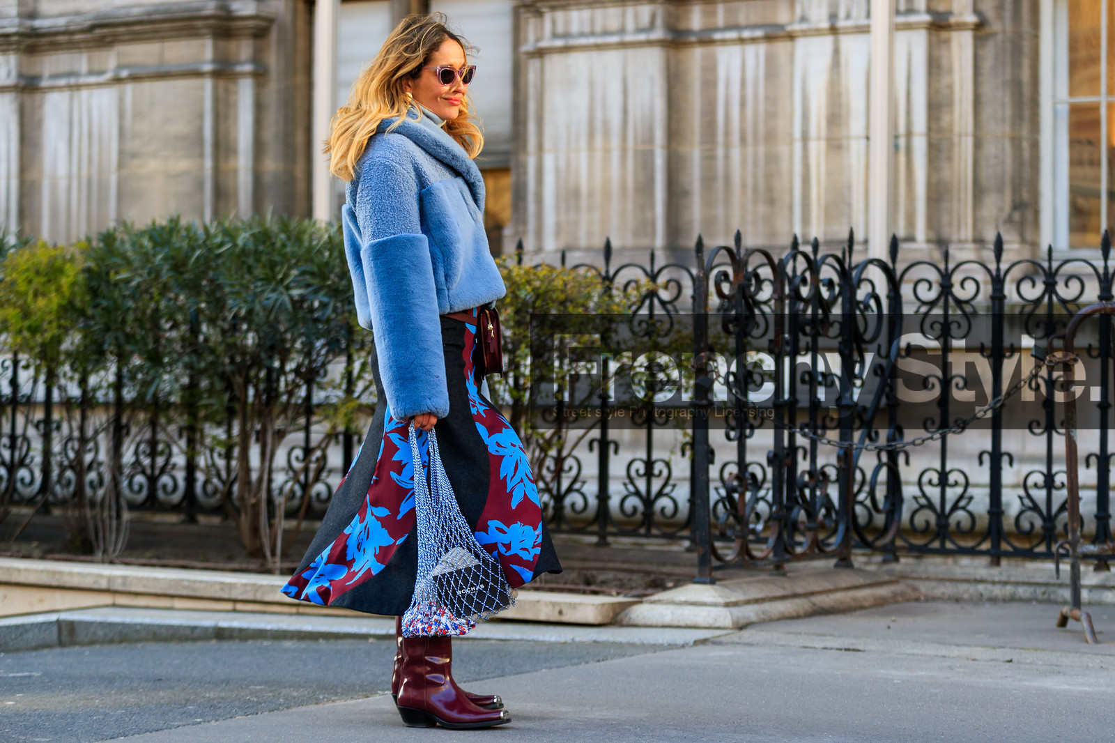 blue bag, blue fur, blue jacket, bordeaux, burgundy, calvin klein, dries van noten, fanny pack, fishnet, floral, fur jacket, graphic skirt, high boots, leather bag, leather shoes, printed skirt, red bag, red boots, sunglasses, varnished leather shoes, street style, jonathan paciullo, FW, frenchystyle, fashion week, PFW, PARIS, AUTUMN WINTER 2018-2019, FALL WINTER 2018-2019, FW 18-19, horizontal, atmosphere details, full length, tiany kiriloff