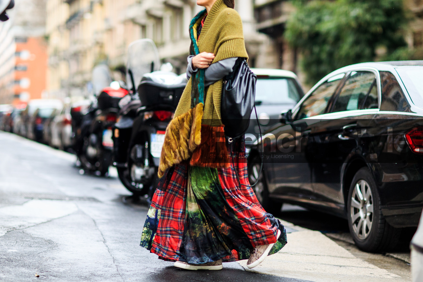 atmosphere details, AUTUMN WINTER 2016-2017, AW 16-17, black bag, detail, embroidered skirt, FALL WINTER 2016-2017, fashion week, frenchystyle, FW, FW 16-17, horizontal, jonathan paciullo, leather bag, LFW, LONDON, long skirt, MENSWEAR, patchwork, printed skirt, street style, tartan, yellow scarf
