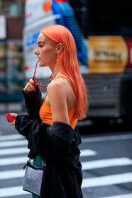 atmosphere details, black jacket, detail, dyed hair, fashion week, frenchystyle, FW, glitter, jonathan paciullo, leather bag, NEW YORK, NYFW, off the shoulder, orange top, silver bag, SPRING SUMMER 2018, SS 18, street style, vertical