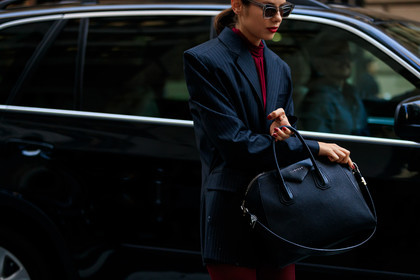 atmosphere details, black bag, black jacket, detail, fashion week, frenchystyle, FW, givenchy, horizontal, jonathan paciullo, leather bag, NEW YORK, NYFW, printed jacket, SPRING SUMMER 2018, SS 18, street style, striped jacket, sunglasses
