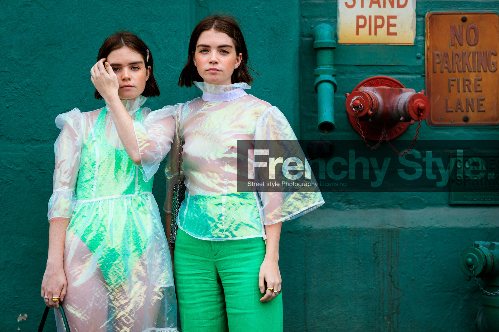 green pants, green swimsuit, molly and reese blustein, see through, shiny top, trousers, white dress, white top, street style, jonathan paciullo, FW, frenchystyle, fashion week, NYFW, NEW YORK, SPRING SUMMER 2019, SS 19, atmosphere details, horizontal, detail