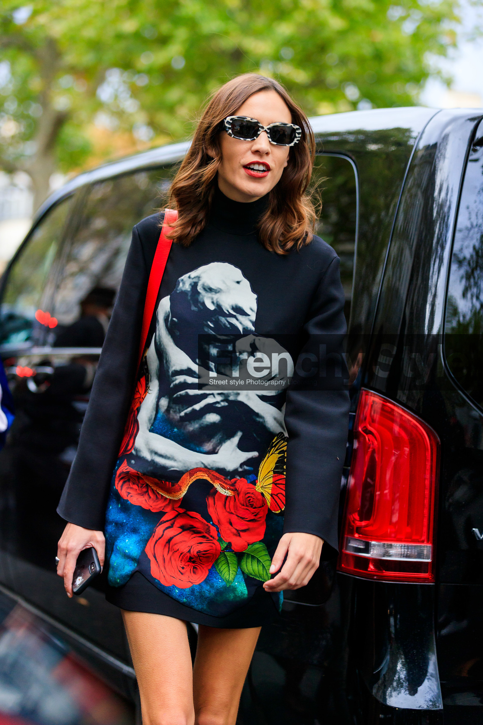 alexa chung, black dress, mini dress, long sleeves dress, floral embroidered dress, floral printed dress, red dress, grey dress, white sunglasses, valentino dress, valentino look, PARIS, PFW, SPRING SUMMER 2020, SS 20, fashion week, frenchystyle, FW, jonathan paciullo, street style, vertical, atmosphere details, detail