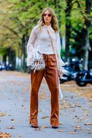 brown pants, chloe, elena perminova, fashion week, frenchystyle, full length, FW, jonathan paciullo, leather bag, leather pants, PARIS, PFW, pink shirt, silk shirt, SPRING SUMMER 2017, SS 17, street style, sunglasses, trousers, vertical