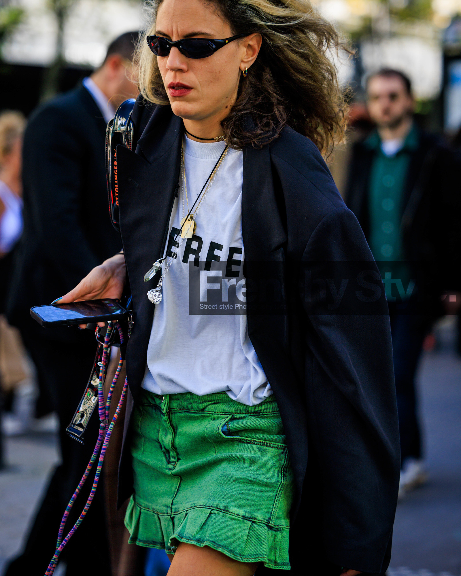 PARIS, PFW, fashion week, frenchystyle, FW, jonathan paciullo, street style, SPRING SUMMER 2024, SS 24, vertical, atmosphere details, detail