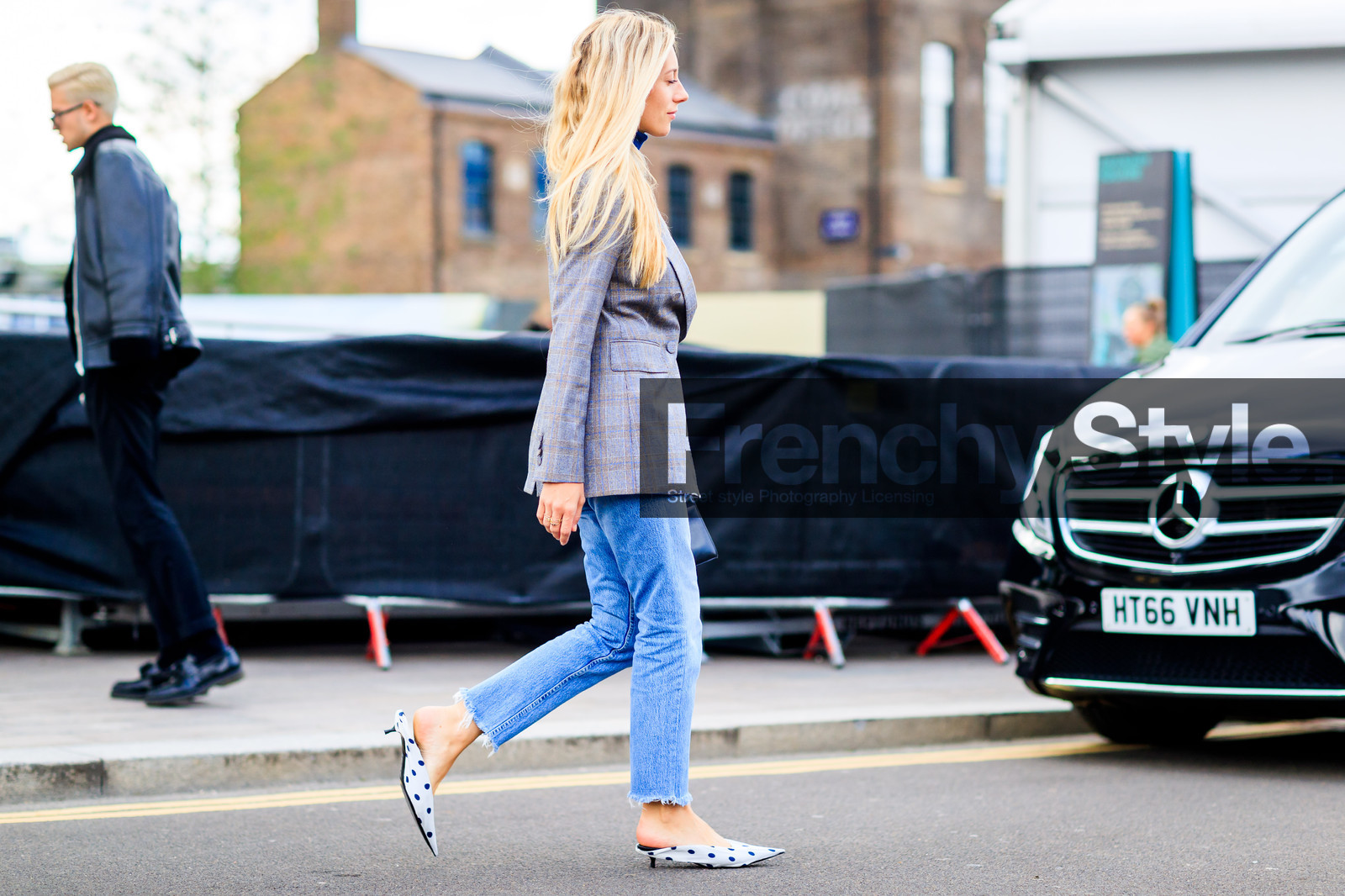 atmosphere details, balenciaga, black bag, blazer, blue denim, checked jacket, denim pants, fashion week, frenchystyle, full length, FW, graphic jacket, graphic shoes, grey jacket, high heels, horizontal, jeans, jonathan paciullo, leather bag, leather shoes, LFW, LONDON, plaid, polka dot, printed jacket, printed shoes, SPRING SUMMER 2018, SS 18, street style, trousers, white shoes