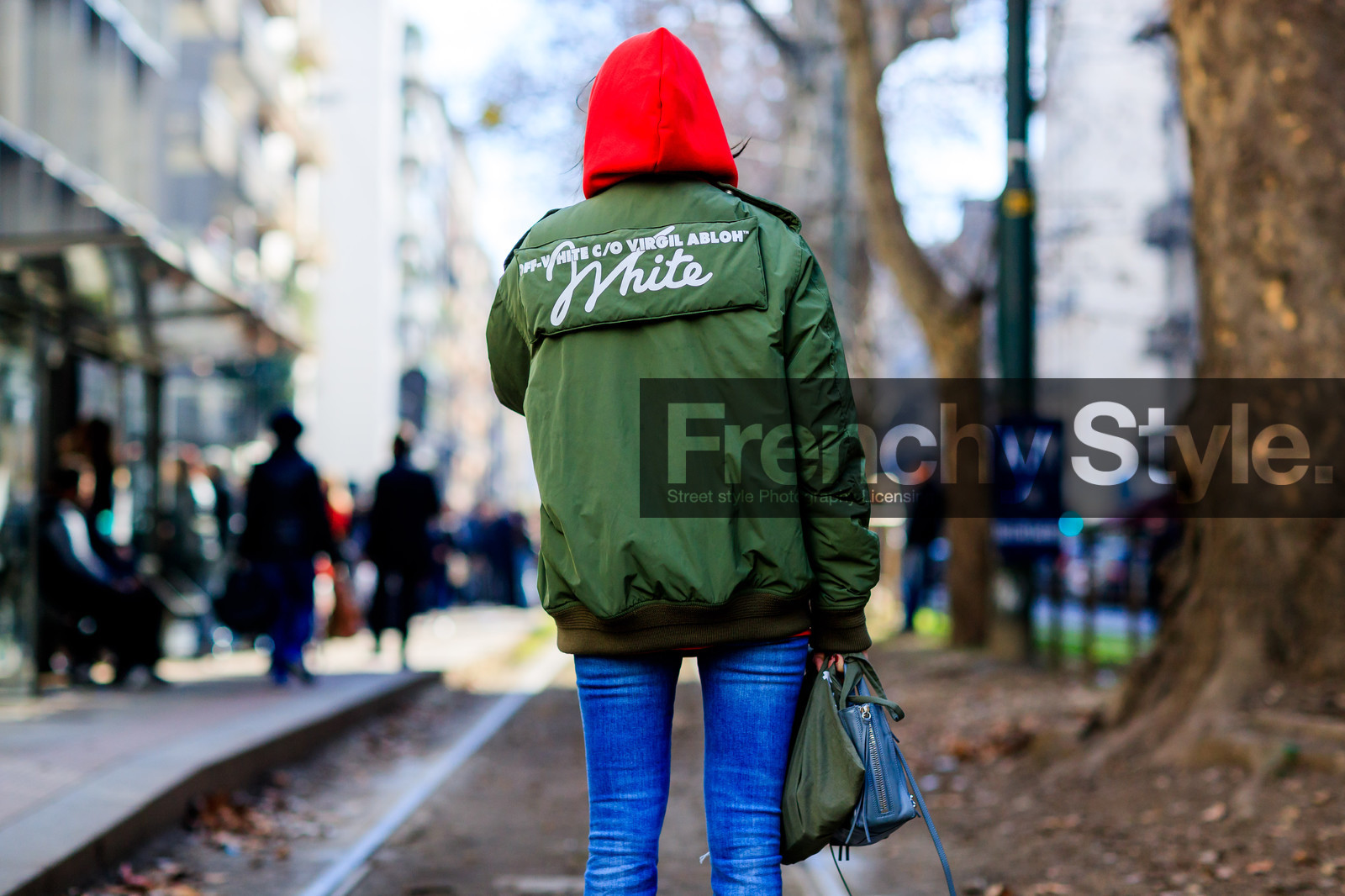 atmosphere details, AUTUMN WINTER 2017-2018, AW 17-18, back detail, blue denim, bomber jacket, denim pants, detail, FALL WINTER 2017-2018, fashion week, frenchystyle, FW, FW 17-18, graphic jacket, green jacket, grey bag, hoodie, horizontal, jeans, jonathan paciullo, leather bag, MFW, MILAN, off white, printed jacket, street style, trousers
