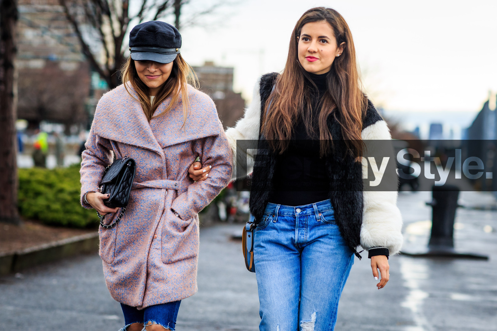 2.55 bag, atmosphere details, AUTUMN WINTER 2016-2017, AW 16-17, black bag, black fur, black hat, black sweater, blue denim, chanel, denim pants, detail, fashion week, frenchystyle, fur jacket, FW, FW 16-17, group of people, horizontal, jeans, jonathan paciullo, leather bag, NEW YORK, NYFW, pink coat, ripped pants, street style, teddy jacket, white fur, woman