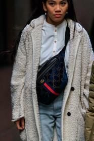 fur boots, white coat, white shirt, light blue jeans, gucci bag, crossbody bag, monogrammed bag, navy blue bag, velvet bag, fashion week, frenchystyle, FW, jonathan paciullo, street style, AUTUMN WINTER 2020-2021, FALL WINTER 2020-2021, FW 20-21, vertical, atmosphere details, detail, NYFW, NEW YORK