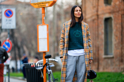 beige coat, burberry, checked, emerald, graphic jacket, green sweater, grey pants, high heels, leather shoes, plaid, printed jacket, red shoes, sweatpants, tartan, trousers, white socks, fashion week, frenchystyle, FW, jonathan paciullo, street style, MFW, MILAN, AUTUMN WINTER 2018-2019, FALL WINTER 2018-2019, FW 18-19, horizontal, atmosphere details, gilda ambrosio