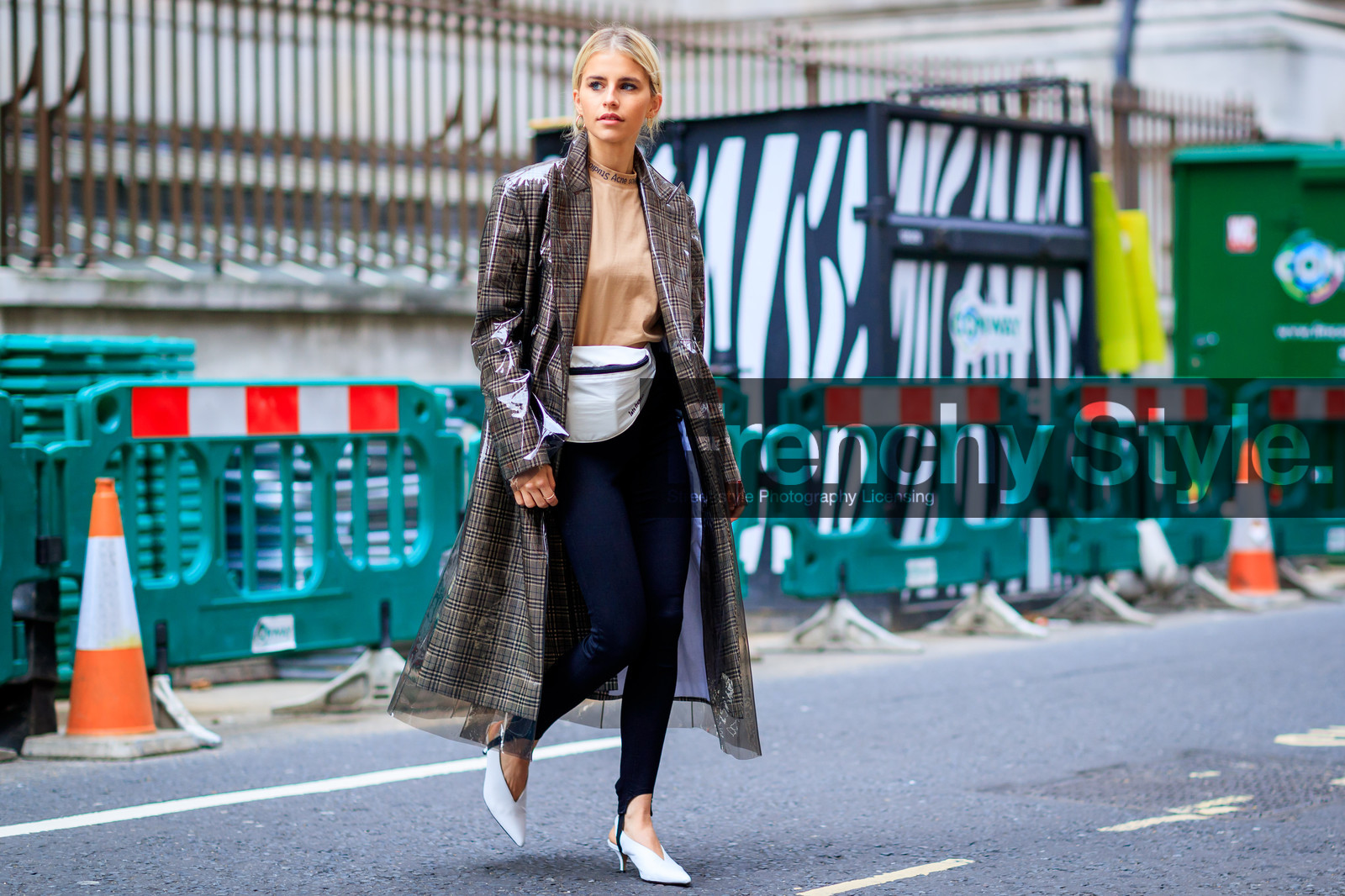acne studios, atmosphere details, beige top, black pants, caro daur, checked jacket, céline, fanny pack, fashion week, frenchystyle, full length, FW, graphic jacket, high heels, horizontal, jonathan paciullo, leather bag, leather shoes, LFW, LONDON, plaid, printed jacket, raincoat, SPRING SUMMER 2018, SS 18, stir pants, street style, tartan, trousers, white bag, white shoes