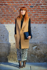 animal print, AUTUMN WINTER 2017-2018, AW 17-18, black bag, black knit, camel jacket, FALL WINTER 2017-2018, fashion week, frenchystyle, full length, FW, FW 17-18, golden shoes, graphic skirt, high heels, jonathan paciullo, leather bag, leather shoes, MFW, MILAN, printed skirt, sara moschini, shiny shoes, sleeveless, street style, tights, vertical, zebra