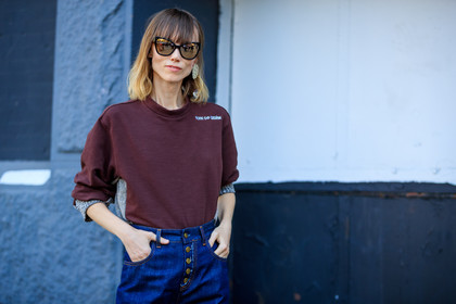 anya ziourova, atmosphere details, blue denim, brown sweater, denim pants, detail, fashion week, frenchystyle, FW, gosha rubchinskiy, horizontal, jeans, jonathan paciullo, NEW YORK, NYFW, SPRING SUMMER 2018, SS 18, street style, sunglasses, trousers