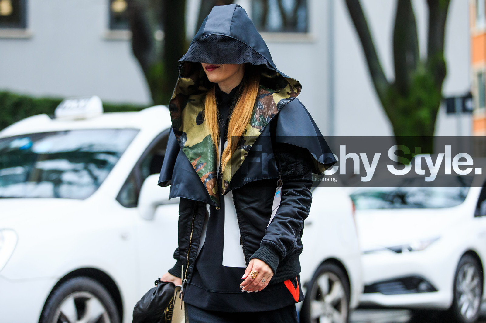 atmosphere details, AUTUMN WINTER 2016-2017, AW 16-17, black jacket, camo jacket, camouflage, dark lips, detail, FALL WINTER 2016-2017, fashion week, frenchystyle, FW, FW 16-17, hood, horizontal, jonathan paciullo, LFW, LONDON, MENSWEAR, military jacket, printed jacket, street style