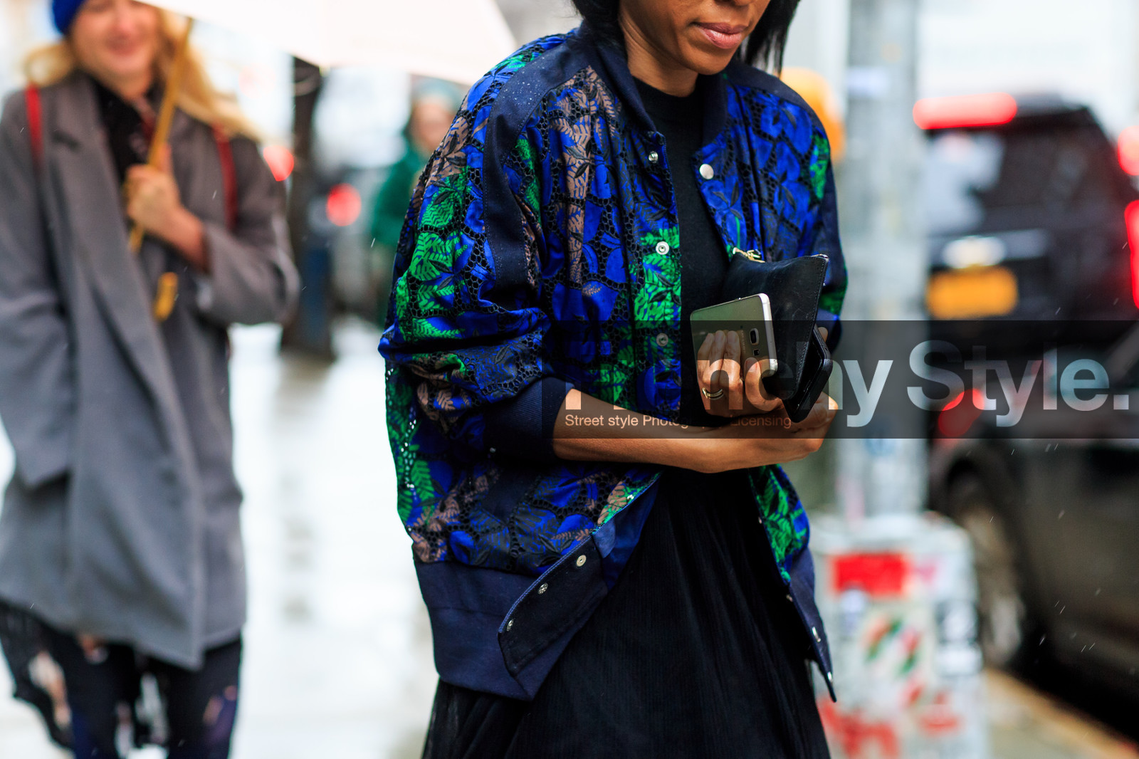 atmosphere details, AUTUMN WINTER 2016-2017, AW 16-17, black dress, blue jacket, bomber jacket, detail, fashion week, frenchystyle, FW, FW 16-17, horizontal, iphone, jonathan paciullo, lace, laser cut, NEW YORK, NYFW, see through, street style, woman