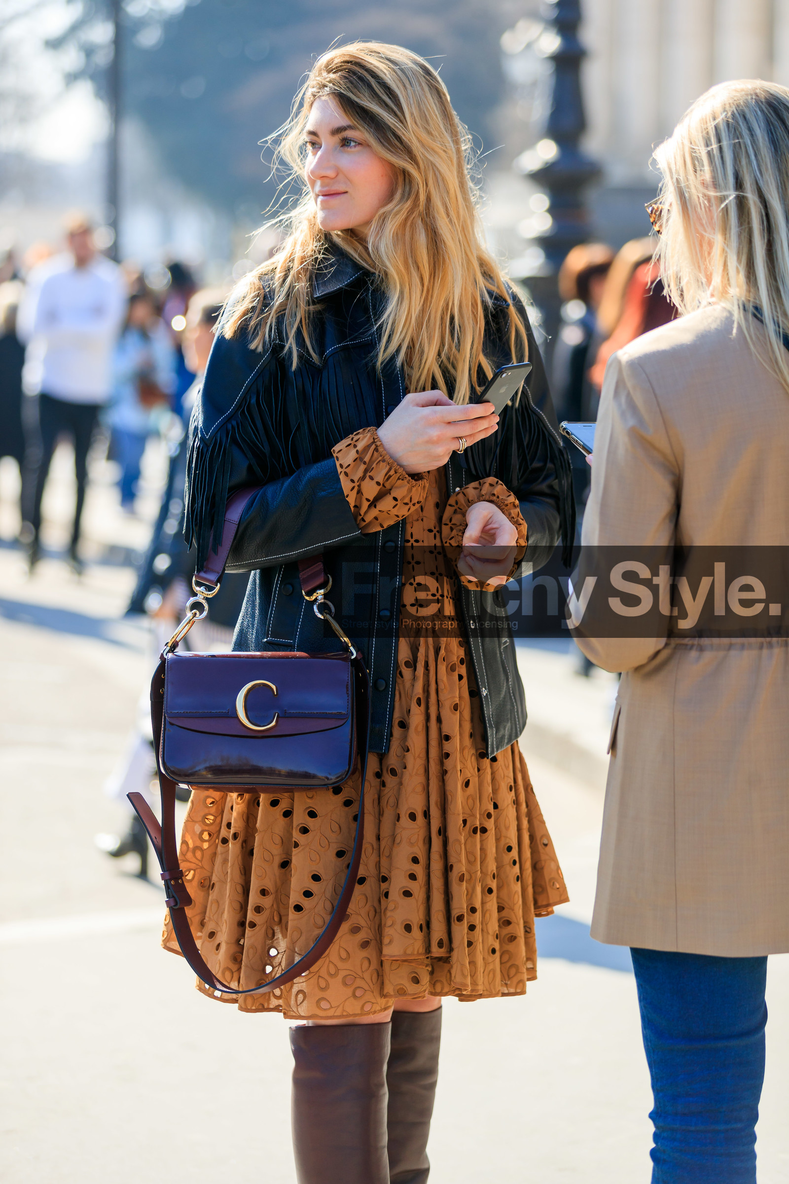 black jacket, brown bag, brown boots, camel dress, chloé, embroidered dress, fringes, graphic dress, high boots, leather bag, leather jacket, printed dress, PARIS, PFW, street style, jonathan paciullo, FW, frenchystyle, fashion week, AUTUMN WINTER 2019-2020, AW 19-20, FALL WINTER 2019-2020, FW 19-20, vertical, atmosphere details, detail