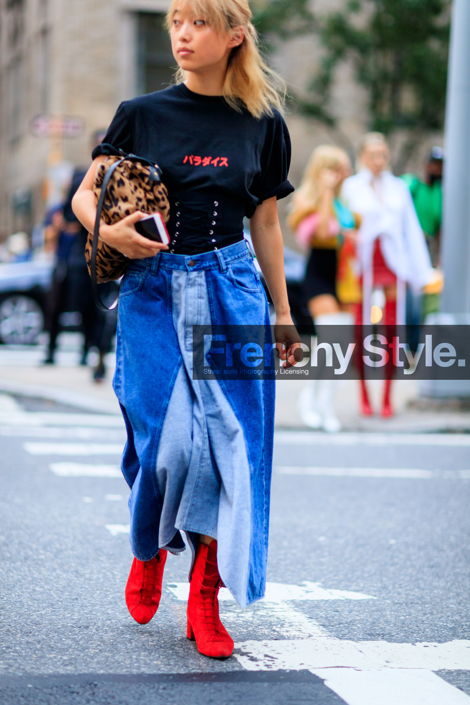 animal print, black t shirt, blue denim, corset, denim skirt, fashion week, frenchystyle, full length, FW, graphic bag, high heels, jonathan paciullo, leather bag, leather shoes, leopard print, Margaret Zhang, NEW YORK, NYFW, printed bag, printed t shirt, red shoes, SPRING SUMMER 2018, SS 18, street style, vertical