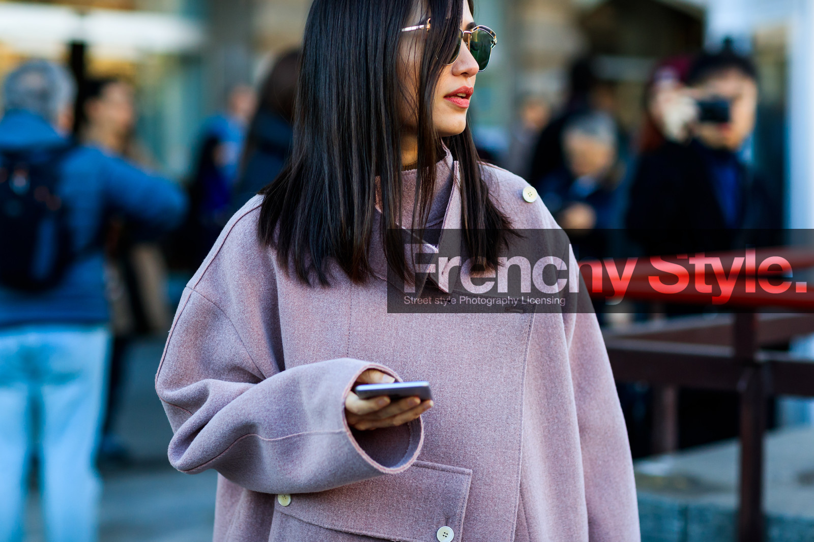 atmosphere details, AUTUMN WINTER 2017-2018, AW 17-18, detail, FALL WINTER 2017-2018, fashion week, frenchystyle, FW, FW 17-18, horizontal, jonathan paciullo, MFW, MILAN, pink coat, street style, sunglasses