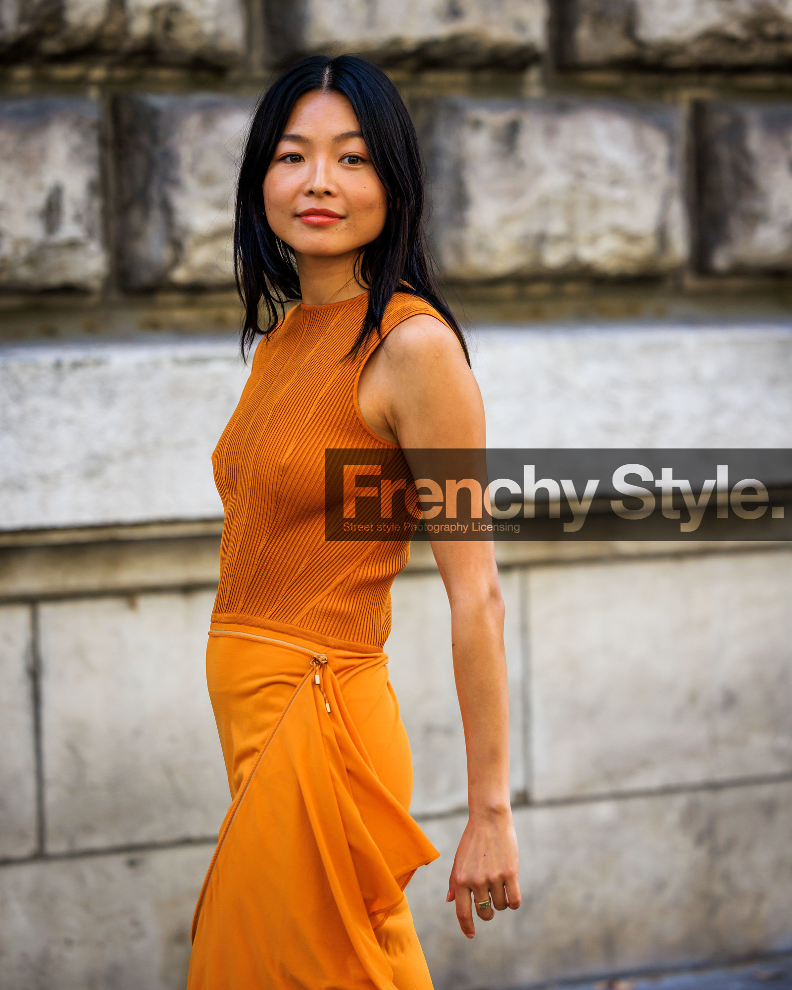 PARIS, PFW, fashion week, frenchystyle, FW, jonathan paciullo, street style, SPRING SUMMER 2024, SS 24, vertical, atmosphere details, detail