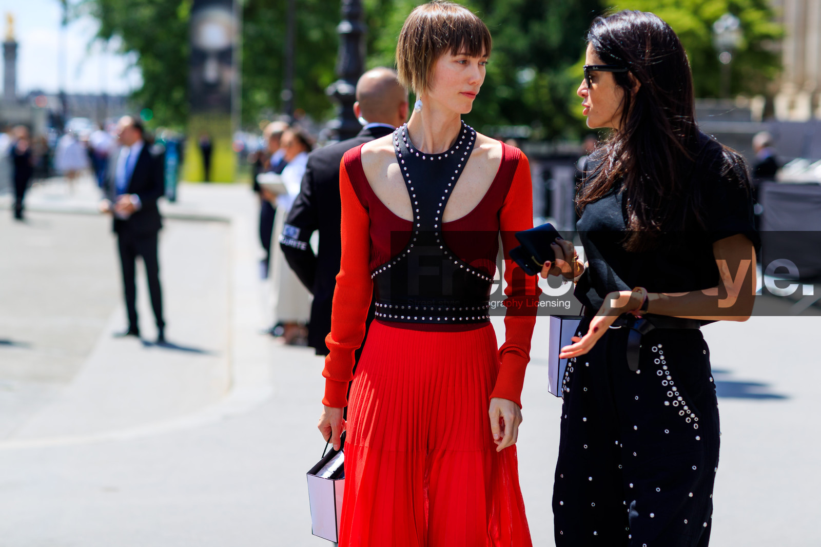 black belt, black pants, black t shirt, bordeaux, burgundy, embroidered pants, harness, pleats, red dress, studs, sunglasses, tone on tone, total look black, fashion week, frenchystyle, FW, jonathan paciullo, street style, PFW, PARIS, horizontal, atmosphere details, detail, AUTUMN WINTER 2018-2019, FALL WINTER 2018-2019, FW 18-19, vika gazinskaya