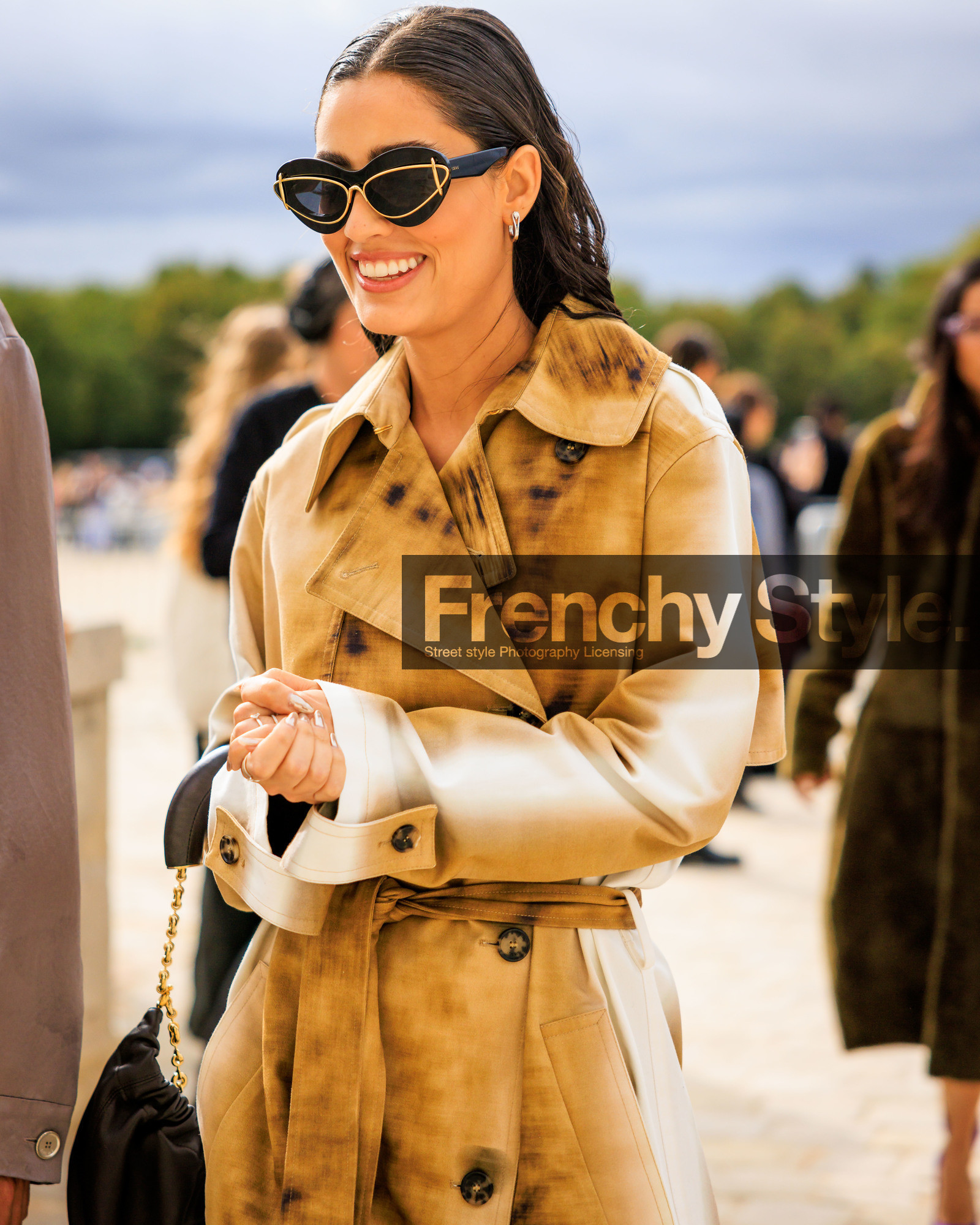 PARIS, PFW, fashion week, frenchystyle, FW, jonathan paciullo, street style, SPRING SUMMER 2024, SS 24, vertical, atmosphere details, detail
