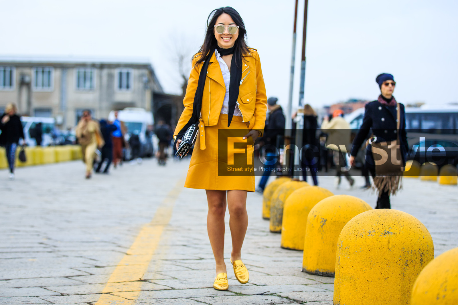 atmosphere details, AUTUMN WINTER 2016-2017, AW 16-17, black scarf, FALL WINTER 2016-2017, fashion week, frenchystyle, full length, FW, FW 16-17, gold slippers, graphic bag, graphic clutch, horizontal, jonathan paciullo, leather bag, leather clutch, leather jacket, leather perfecto, leather shoes, leather skirt, leather slippers, LFW, loafers, LONDON, MENSWEAR, shiny slippers, street style, sunglasses, tucked in, white shirt, yellow jacket, yellow skirt, yuwei zhangzou
