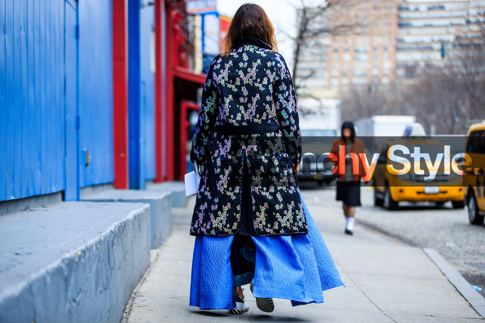 atmosphere details, AUTUMN WINTER 2016-2017, AW 16-17, back detail, black coat, detail, embroidered coat, fashion week, floral, flower, frenchystyle, FW, FW 16-17, horizontal, jonathan paciullo, leather sneakers, NEW YORK, NYFW, ramya giangola, street style, white sneakers, woman