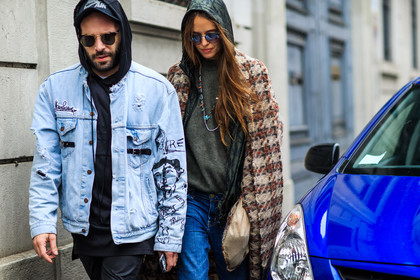 atmosphere details, AUTUMN WINTER 2016-2017, AW 16-17, beige coat, black cap, black sweater, blue denim, brown coat, carlotta oddi, checked coat, denim jacket, detail, embroidered coat, FALL WINTER 2016-2017, fashion week, frenchystyle, FW, FW 16-17, green jacket, green sweater, horizontal, jonathan paciullo, LFW, LONDON, MENSWEAR, nike, plaid, printed coat, satoshi klein, street style, sunglasses, wool coat