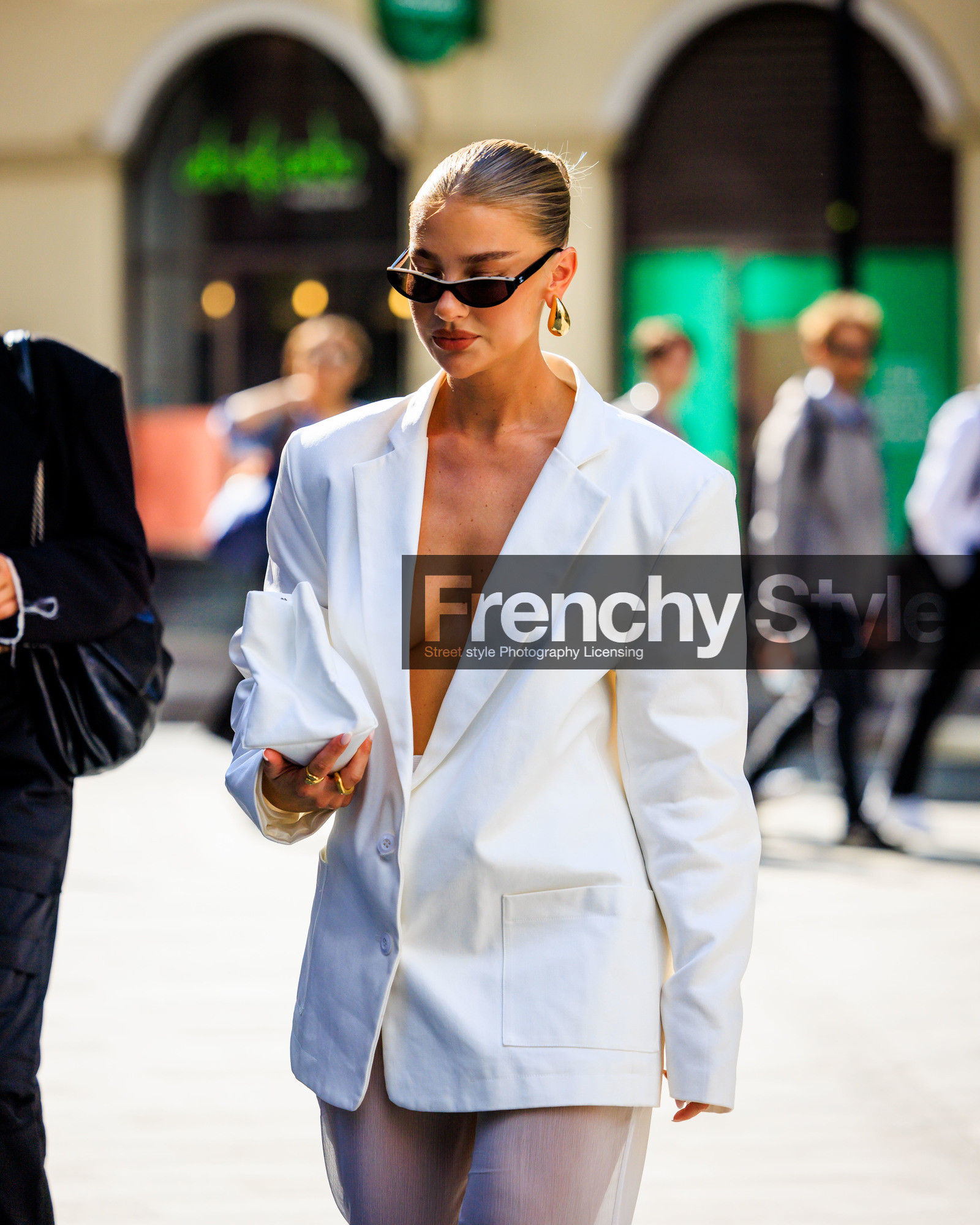 fashion week, frenchystyle, FW, jonathan paciullo, street style, LFW, LONDON, atmosphere details, detail, SPRING SUMMER 2024, SS 24