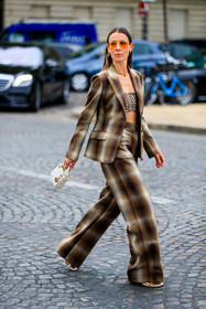 checked jacket, checked pants, checked suits, brown jacket, brown scarf, brown top, brown pants, flare pants, vintage look, orange sunglasses, aviator sunglasses, golden frame sunglasses, golden necklace, golden earrings, vogue sunglasses, monogrammed scarf, monogrammed top, logo printed scarf, logo printed top, cropped top, scarf top, big chain necklace, letters necklace, multi earrings, hoop earrings, dangling earrings, hearcuff, diamond earrings, pearl earrings, dior jacket, dior scarf, dior top, dior total look, dior necklace, dior bag, dior pants, lady dior bag, mini bag, white leather bag, quilted bag, fashion week, frenchystyle, FW, jonathan paciullo, street style, PFW, PARIS, SPRING SUMMER 2022, SS 22, vertical, full length