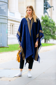 converse, denim pants, fashion week, frenchystyle, full length, FW, jeans, jonathan paciullo, leather bag, leather shoes, PARIS, PFW, poncho, SPRING SUMMER 2017, SS 17, street style, trousers, veronika heilbrunner, vertical, white sneakers