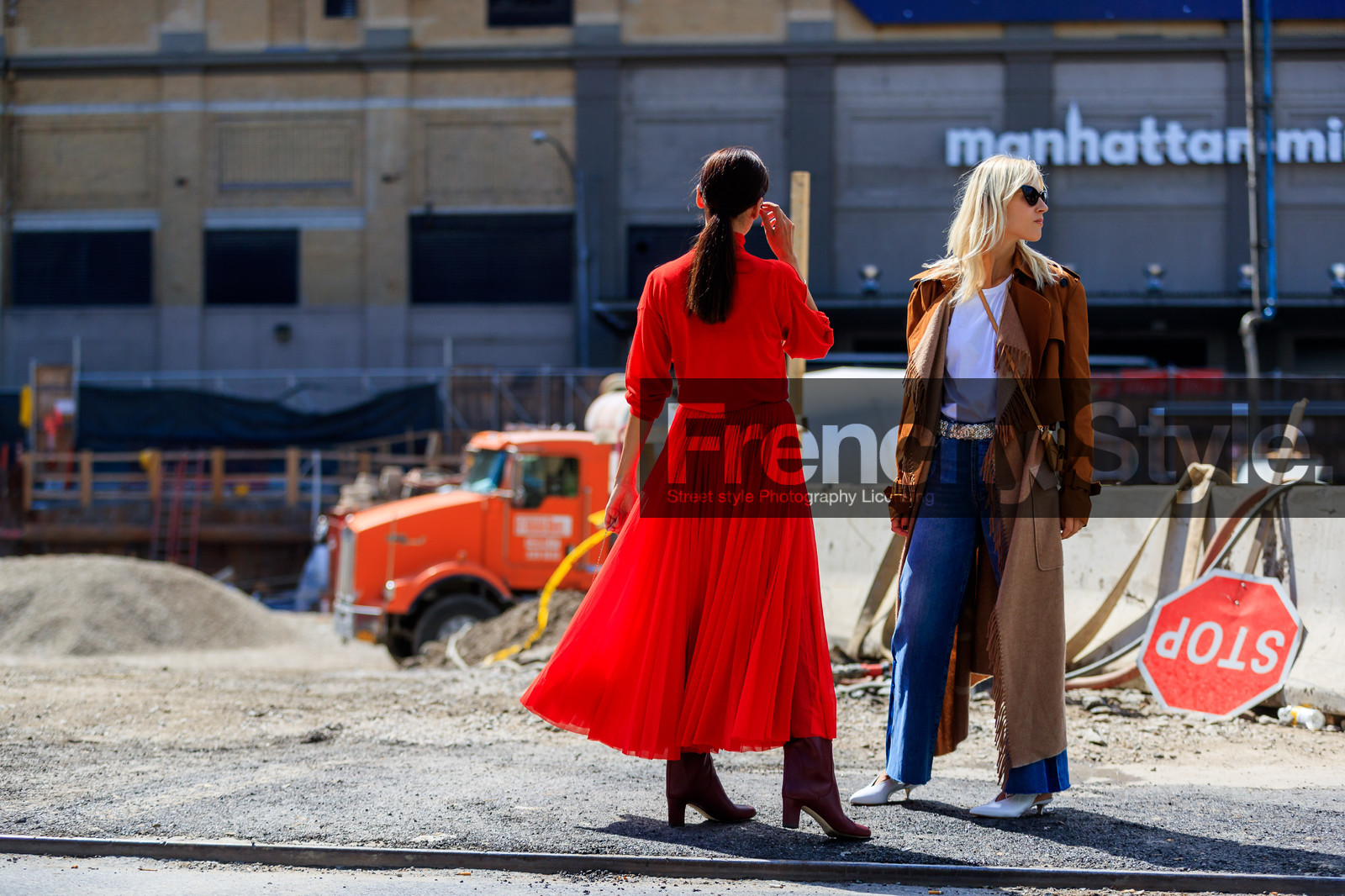 atmosphere details, beige bag, blue denim, bordeaux, brown jacket, burgundy, chanel, céline, denim pants, evangelie smyrniotaki, fashion week, frenchystyle, full length, FW, high heels, horizontal, jeans, jonathan paciullo, leather bag, leather shoes, linda tol, loewe, NEW YORK, NYFW, poncho, red boots, red dress, SPRING SUMMER 2018, SS 18, street style, sunglasses, trousers, white bag, white belt, white shoes, white t shirt