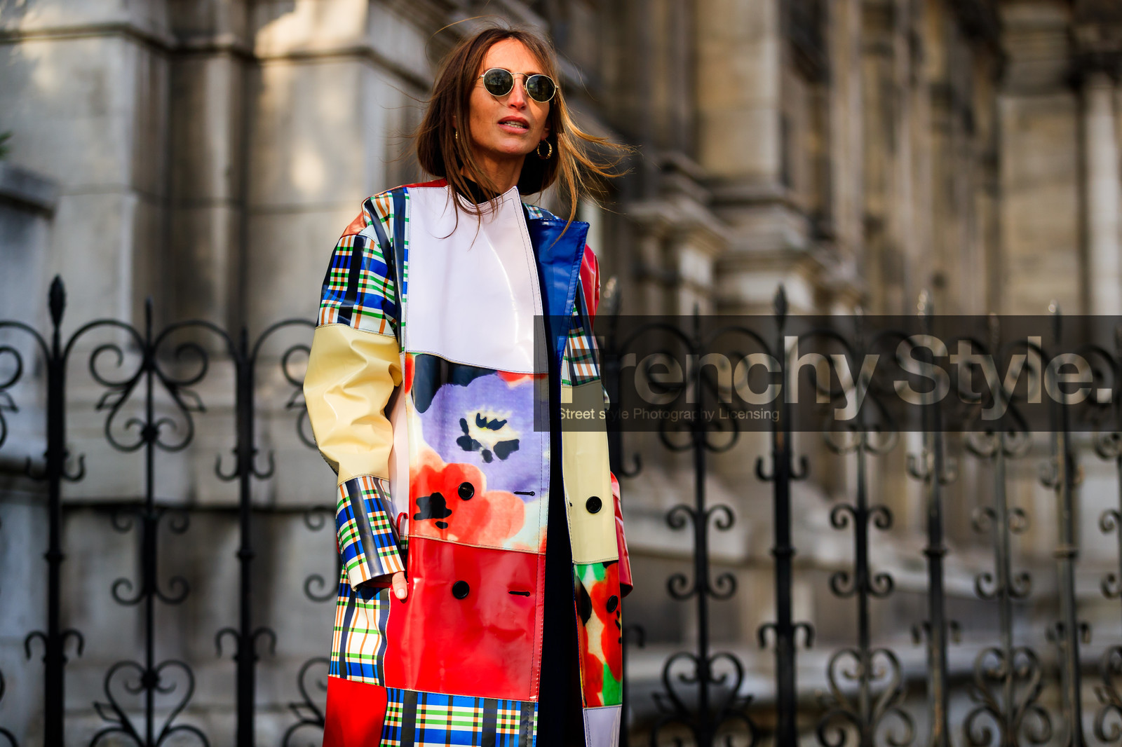 checked, floral, flowers, graphic jacket, leather coat, multicolor jacket, patchwork, plaid, printed jacket, sunglasses, tartan, street style, jonathan paciullo, FW, frenchystyle, fashion week, PFW, PARIS, AUTUMN WINTER 2018-2019, FALL WINTER 2018-2019, FW 18-19, horizontal, atmosphere details, chloe loulou de saison