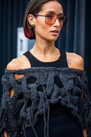 Alexandra Guerain, aviator, black legging, black top, grey knit, knitwear, ribbed legging, ribbed top, sunglasses, transparent sunglasses, orange sunglasses, oversize sunglasses, fashion week, frenchystyle, FW, jonathan paciullo, street style, SPRING SUMMER 2022, SS 22, MFW, MILAN, vertical, atmosphere details