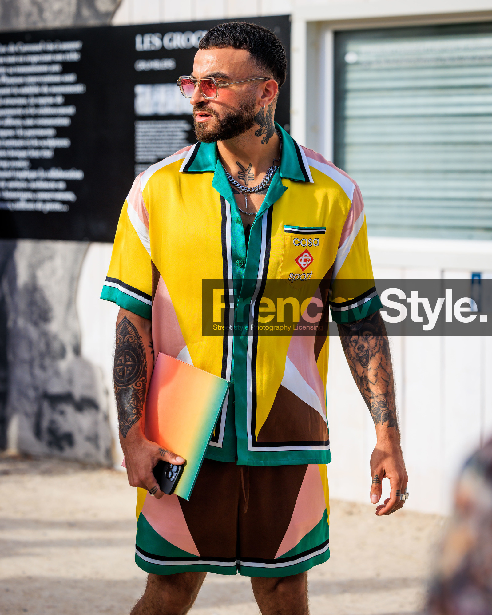 PARIS, PFW, fashion week, frenchystyle, FW, jonathan paciullo, street style, SPRING SUMMER 2024, SS 24, vertical, atmosphere details, detail