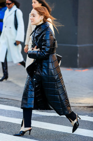 Libby Jane Page, black leather coat, down jacket, quilted coat, black pants, black polish shoes, black polish slipers, kitten heels slippers, split pants, flare pants, black total look, bottega veneta coat, fashion week, frenchystyle, FW, jonathan paciullo, street style, AUTUMN WINTER 2020-2021, FALL WINTER 2020-2021, FW 20-21, vertical, full length, NYFW, NEW YORK