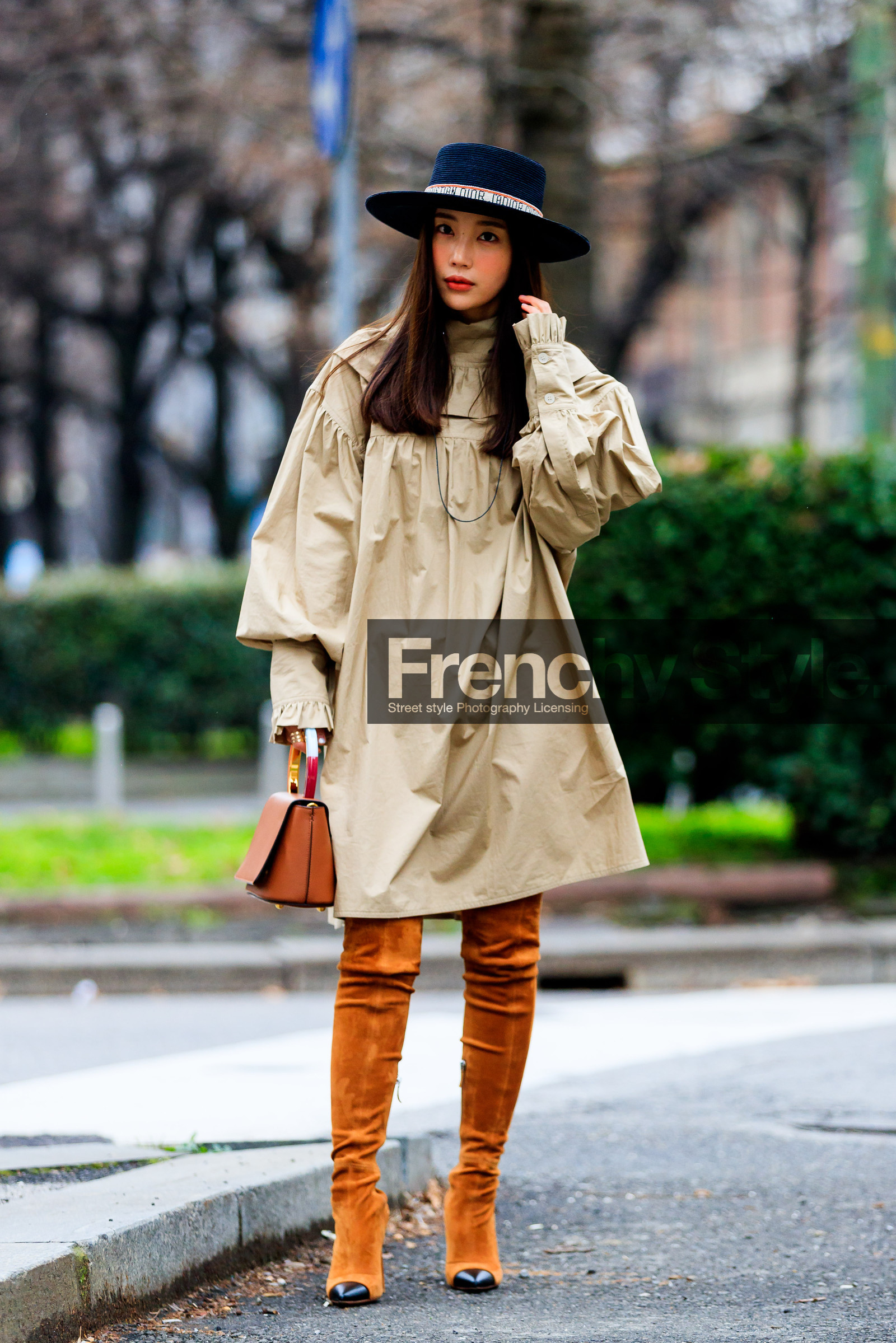 beige dress, black hat, brown bag, camel shoes, christian dior, high boots, high heels, leather bag, leather shoes, ruffles, fashion week, frenchystyle, FW, jonathan paciullo, street style, MFW, MILAN, AUTUMN WINTER 2018-2019, FALL WINTER 2018-2019, FW 18-19, vertical, full length