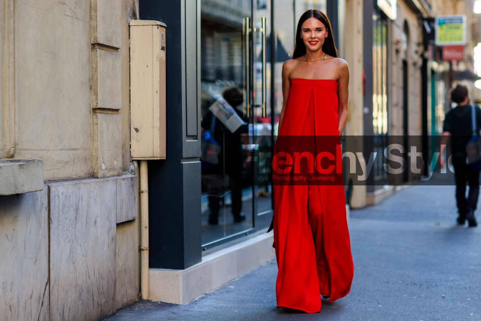 red jumpsuit, trousers, valentino, PFW, fashion week, frenchystyle, FW, jonathan paciullo, street style, PARIS, horizontal, atmosphere details, full length, AUTUMN WINTER 2018-2019, FALL WINTER 2018-2019, FW 18-19, evangelie smyrniotaki