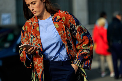 blue shirt, graphic jacket, graphic shirt, navy pants, printed jacket, printed shirt, red jacket, striped shirt, fashion week, frenchystyle, FW, jonathan paciullo, street style, MFW, MILAN, AUTUMN WINTER 2018-2019, FALL WINTER 2018-2019, FW 18-19, horizontal, atmosphere details