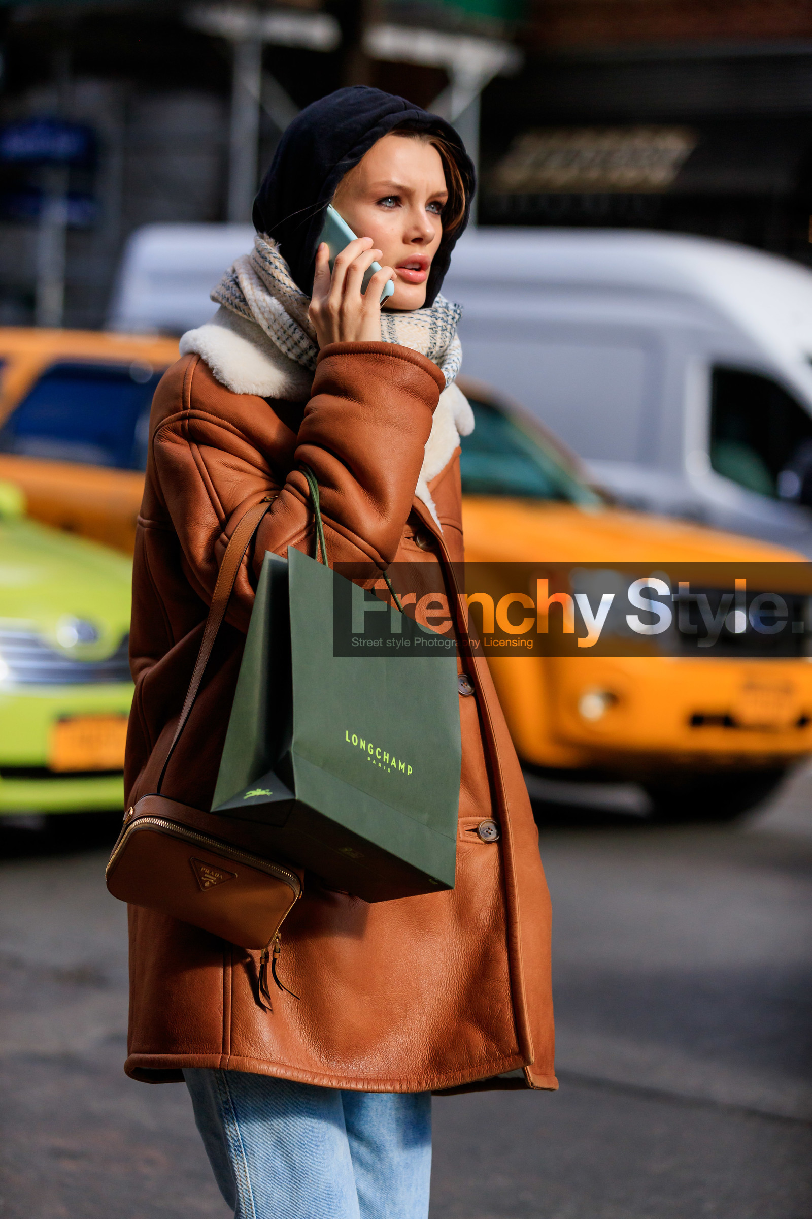 model, camel leather coat, fur coat, camel leather bag, prada bag, black hoodie, fashion week, frenchystyle, FW, jonathan paciullo, street style, FALL WINTER 2020-2021, AUTUMN WINTER 2020-2021, FW 20-21, vertical, atmosphere details, detail, NYFW, NEW YORK