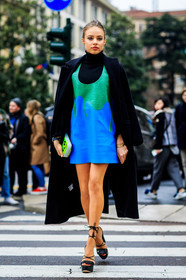 AUTUMN WINTER 2016-2017, AW 16-17, black coat, black sandals, black sweater, black turtleneck, blue dress, FALL WINTER 2016-2017, fashion week, frenchystyle, full length, FW, FW 16-17, graphic clutch, graphic dress, high heels, jonathan paciullo, lace up shoes, leather dress, LFW, LONDON, MENSWEAR, multicolor bag, printed dress, street style, suede shoes, vertical