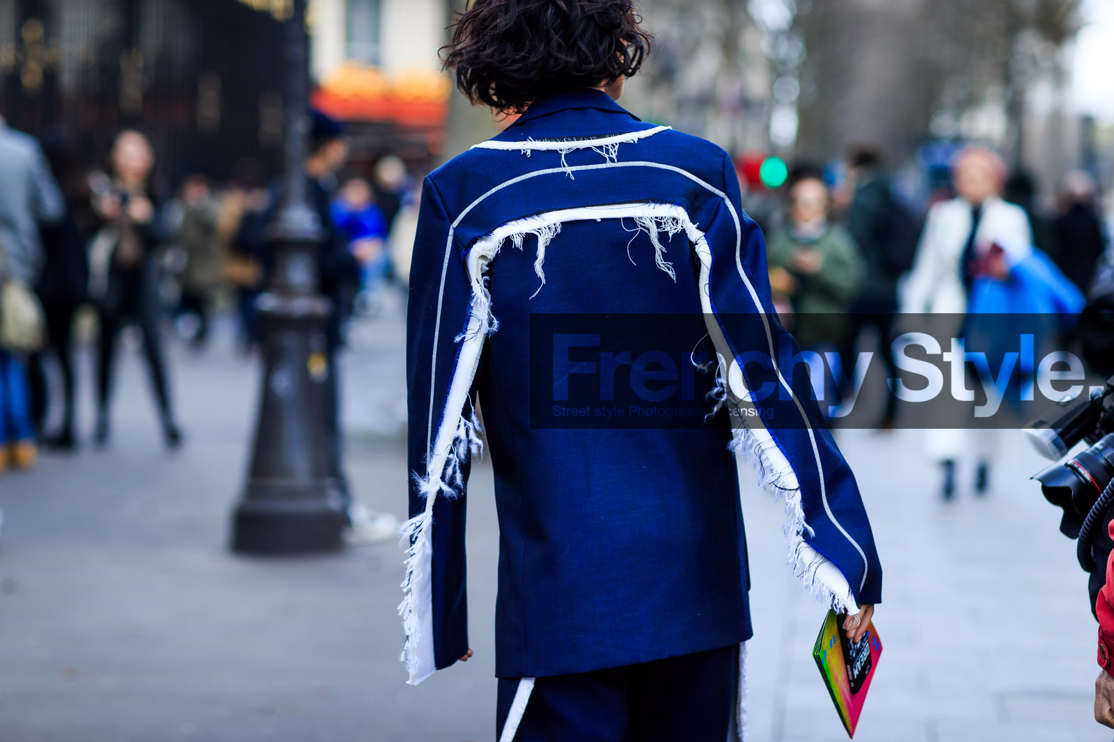atmosphere details, AUTUMN WINTER 2016-2017, AW 16-17, back detail, blue jacket, curly hair, detail, embroidered jacket, FALL WINTER 2016-2017, fashion week, frenchystyle, FW, FW 16-17, graphic jacket, horizontal, jonathan paciullo, navy jacket, PARIS, PFW, street style, yasmine sewell