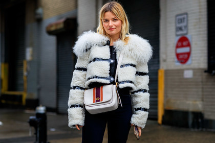 sabina socol, white coat, fur coat, striped coat, black polish coat, vinyl coat, longchamp coat, cropped coat, white leather bag, coach bag, striped boots, fashion week, frenchystyle, FW, jonathan paciullo, street style, NYFW, NEW YORK, AUTUMN WINTER 2020-2021, FALL WINTER 2020-2021, FW 20-21, horizontal, atmosphere details, detail