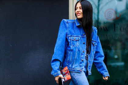 atmosphere details, AUTUMN WINTER 2017-2018, AW 17-18, blue denim, denim jacket, denim pants, detail, FALL WINTER 2017-2018, fashion week, frenchystyle, FW, FW 17-18, gilda ambrosio, horizontal, jeans, jonathan paciullo, MFW, MILAN, street style, trousers