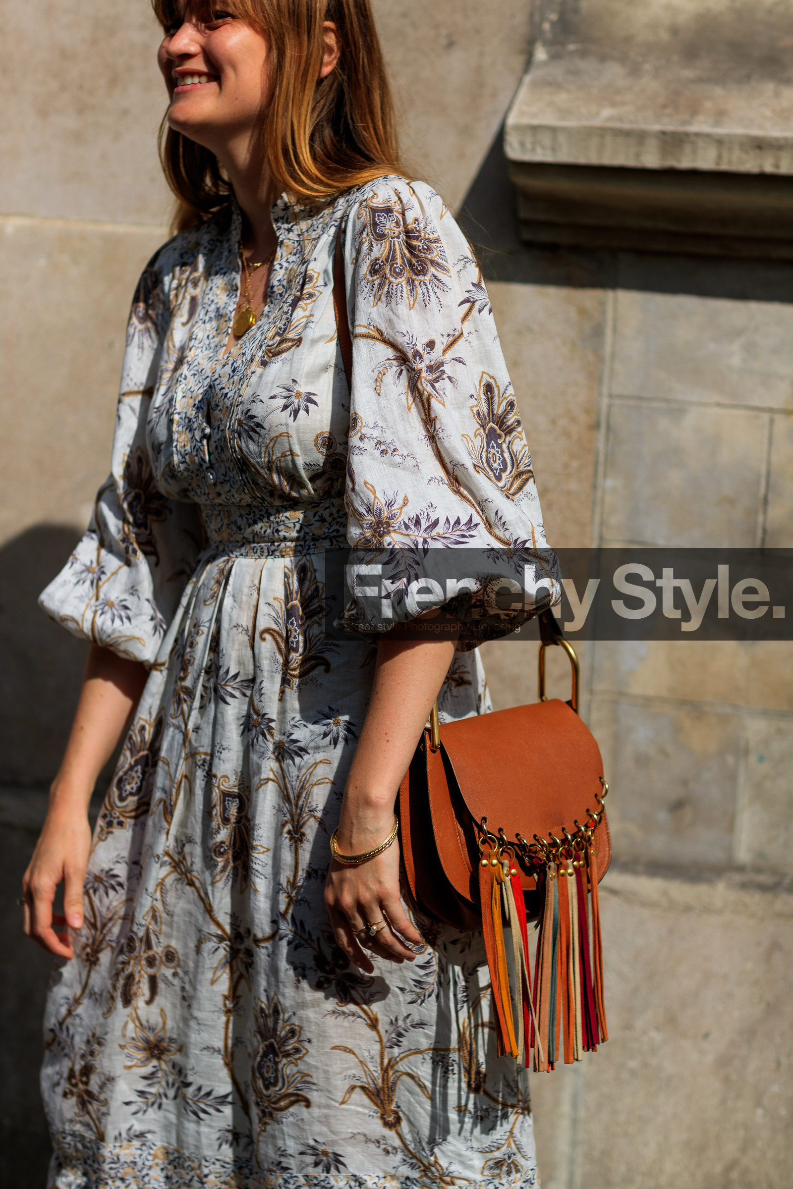 beige dress, camel bag, chloé, fringes, graphic dress, leather bag, printed dress, PFW, fashion week, frenchystyle, FW, jonathan paciullo, street style, PARIS, vertical, detail, atmosphere details, AUTUMN WINTER 2018-2019, FALL WINTER 2018-2019, FW 18-19, eugenie trochu